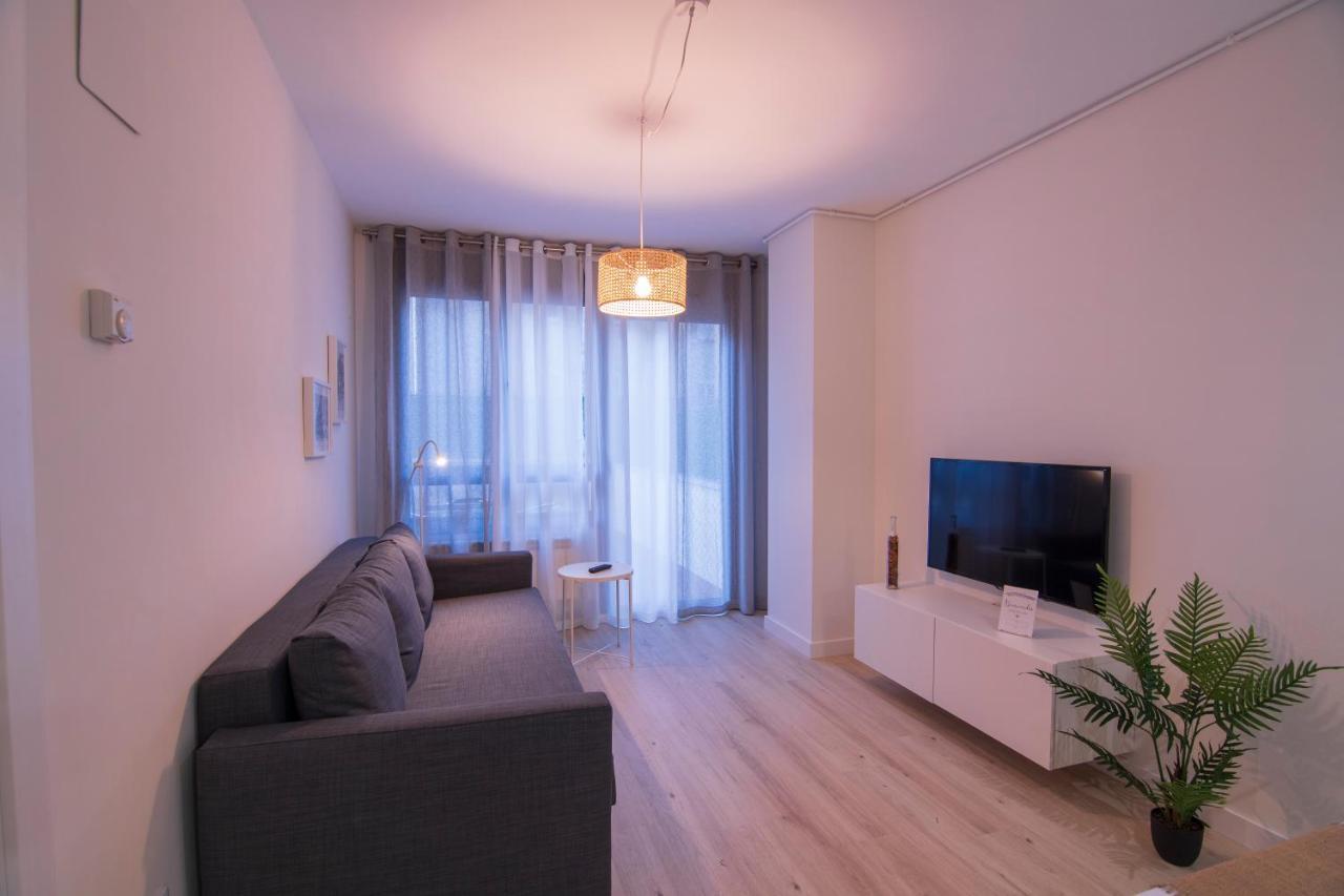 شقة La Terraza De La Vega - Ubicacion Inmejorable , Wifi , Terraza Y Parking Gratuito اوفيدو المظهر الخارجي الصورة